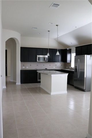 913 Wolcott DR, Leander, TX 78641