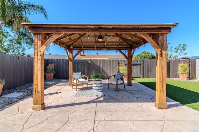 3996 Hatton St, San Diego, CA 92111