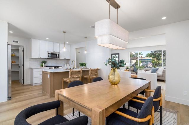 3996 Hatton St, San Diego, CA 92111