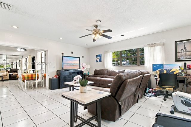 20001 Ranch Rd, Cutler Bay, FL 33189