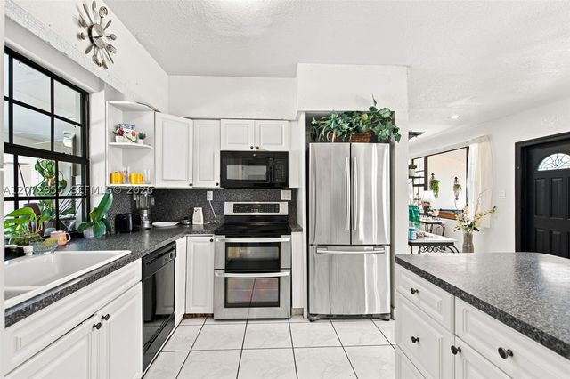 20001 Ranch Rd, Cutler Bay, FL 33189