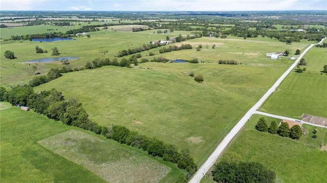 34808 E 339th Street, Garden City, MO 64747