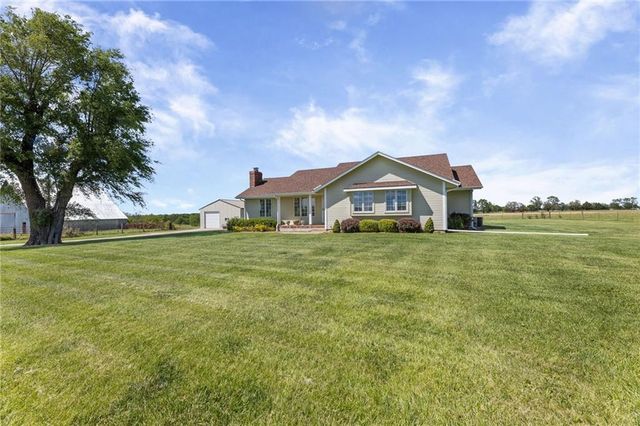 34808 E 339th Street, Garden City, MO 64747