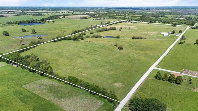 34808 E 339th Street, Garden City, MO 64747