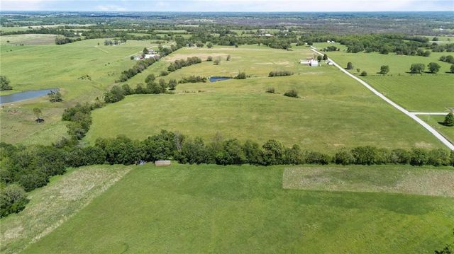 34808 E 339th Street, Garden City, MO 64747
