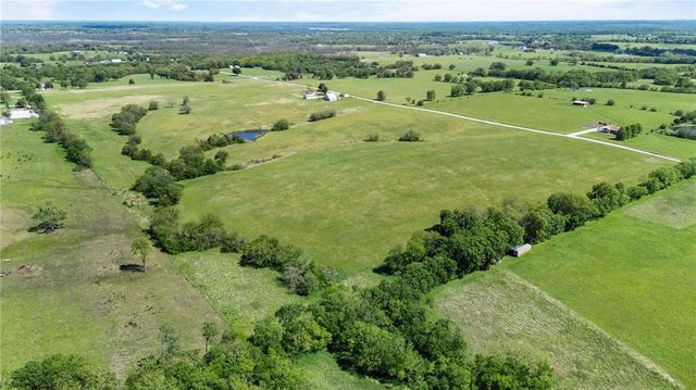 34808 E 339th Street, Garden City, MO 64747