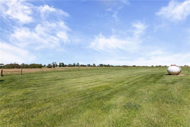 34808 E 339th Street, Garden City, MO 64747