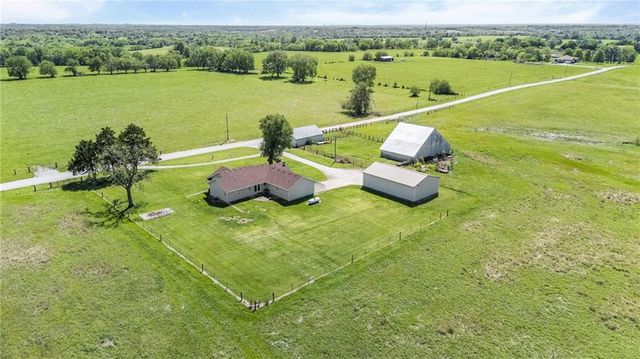 34808 E 339th Street, Garden City, MO 64747