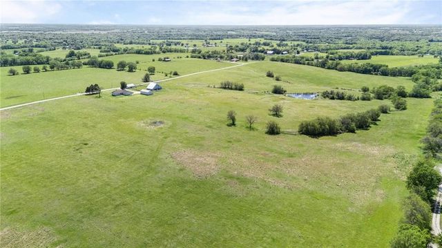 34808 E 339th Street, Garden City, MO 64747