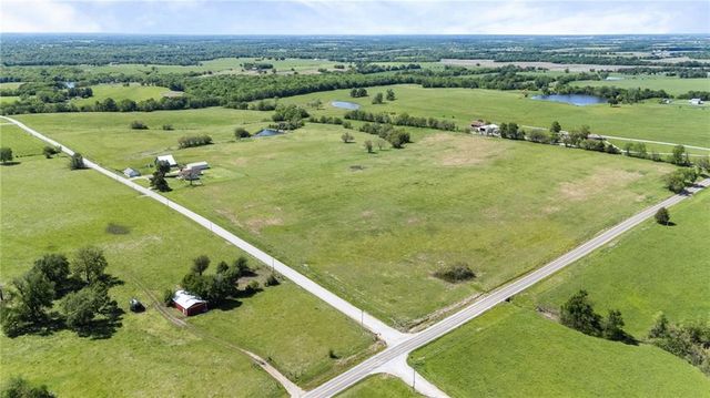 34808 E 339th Street, Garden City, MO 64747