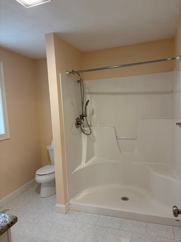 87 Dancause Rd, Lowell, MA 01826