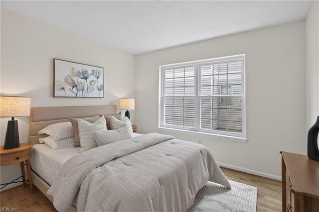 616 Shoreham Ct Apt 104, Virginia Beach, VA 23451