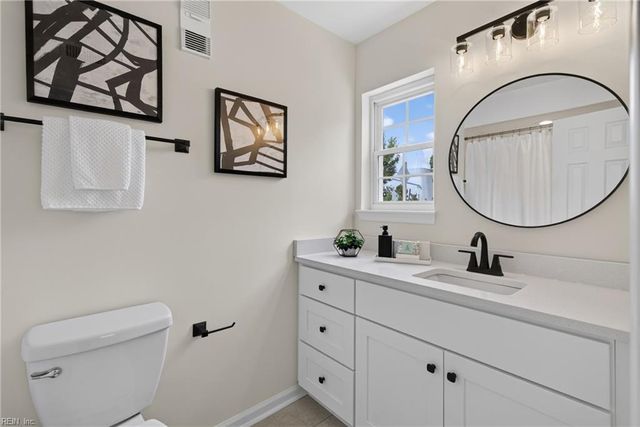 616 Shoreham Ct Apt 104, Virginia Beach, VA 23451