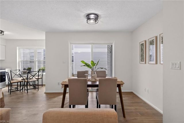 616 Shoreham Ct Apt 104, Virginia Beach, VA 23451