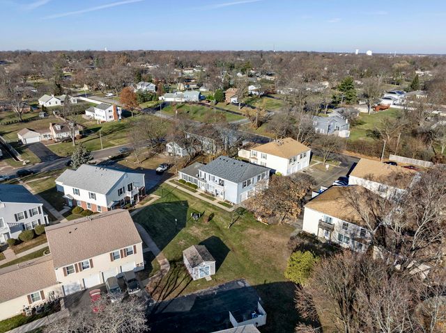 413 Sidney Avenue A, Glendale Heights, IL 60139