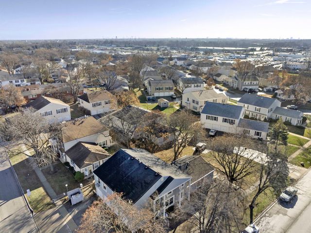 413 Sidney Avenue A, Glendale Heights, IL 60139