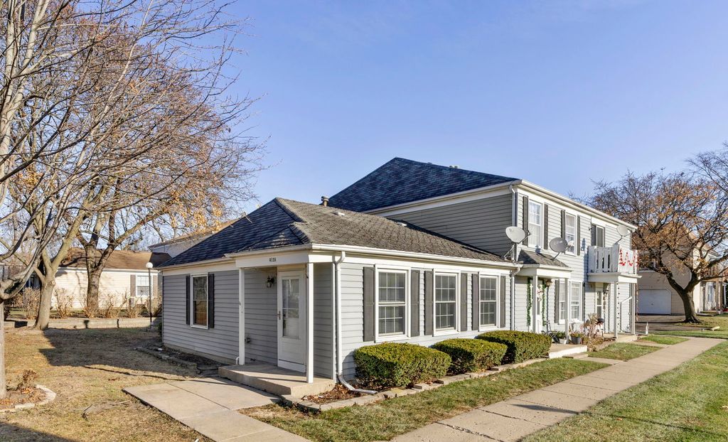 413 Sidney Avenue A, Glendale Heights, IL 60139