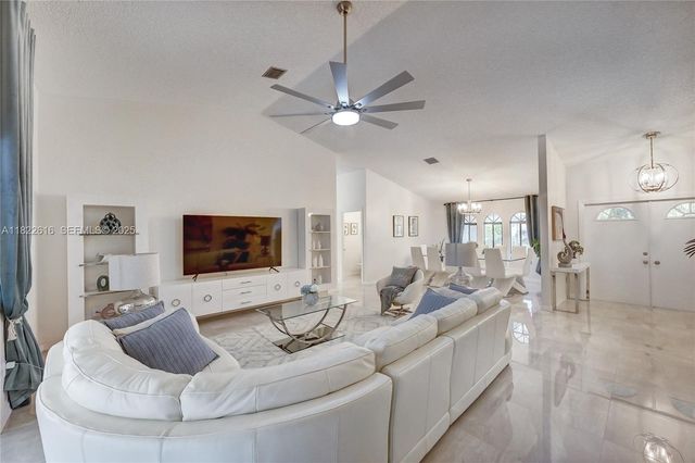 2530 Riviera Drive, Delray Beach, FL 33445
