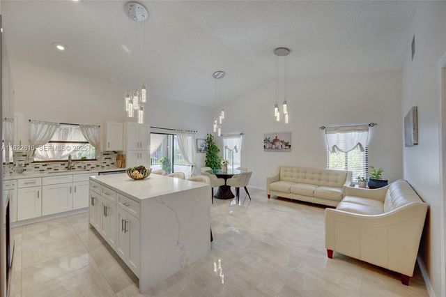 2530 Riviera Drive, Delray Beach, FL 33445