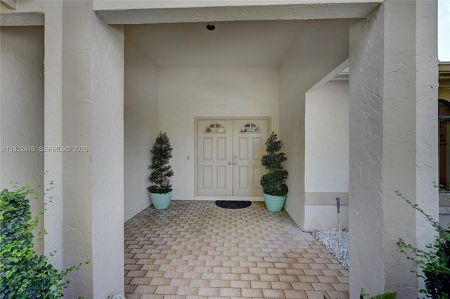 2530 Riviera Drive, Delray Beach, FL 33445