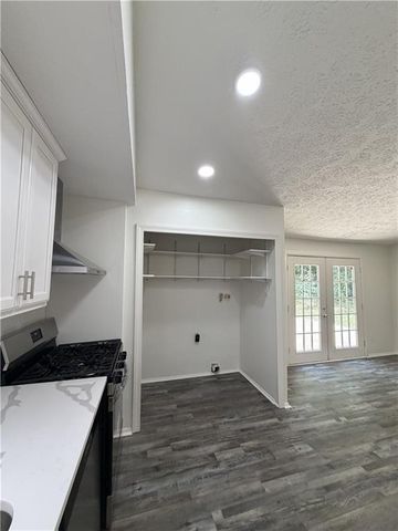 4003 Overland Trail, Snellville, GA 30039