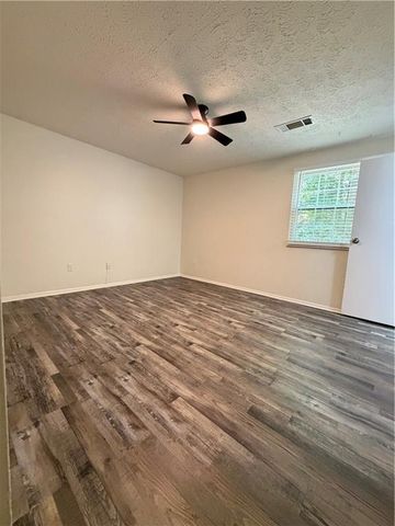 4003 Overland Trail, Snellville, GA 30039
