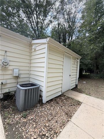 4003 Overland Trail, Snellville, GA 30039