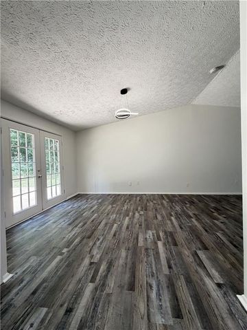 4003 Overland Trail, Snellville, GA 30039