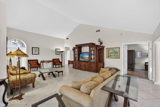 2347 Saratoga Bay Drive, West Palm Beach, FL 33409