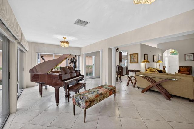 2347 Saratoga Bay Drive, West Palm Beach, FL 33409