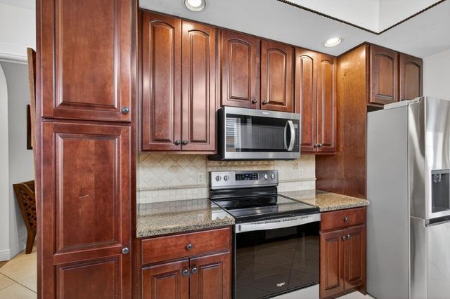 2347 Saratoga Bay Drive, West Palm Beach, FL 33409