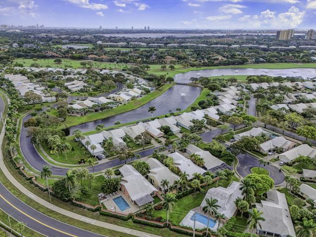 2347 Saratoga Bay Drive, West Palm Beach, FL 33409