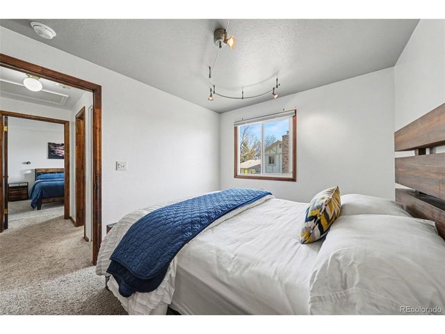 2138 Daley Dr, Longmont, CO 80501