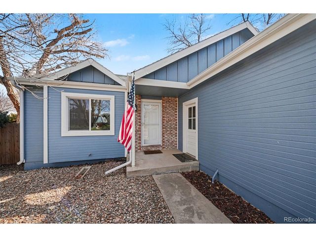 2138 Daley Dr, Longmont, CO 80501