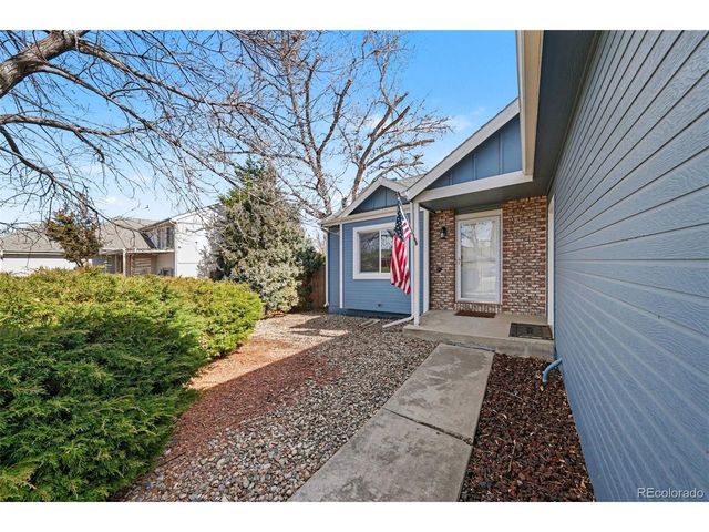 2138 Daley Dr, Longmont, CO 80501