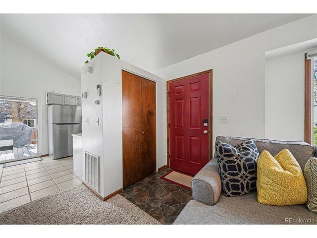 2138 Daley Dr, Longmont, CO 80501