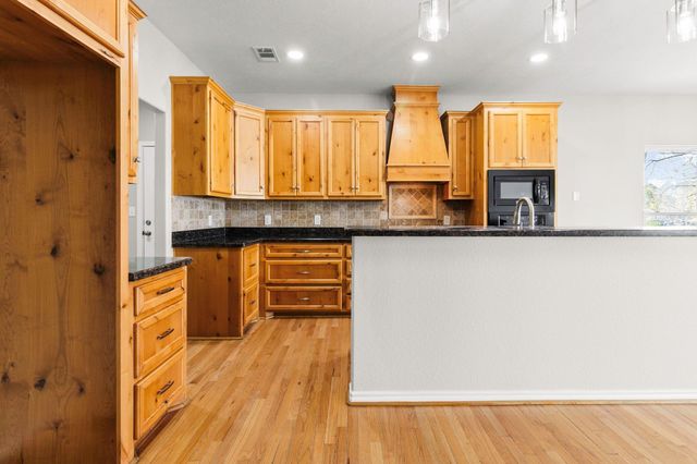 231 North Point Rd, Trinity, TX 75862