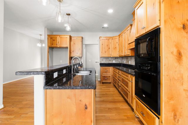 231 North Point Rd, Trinity, TX 75862