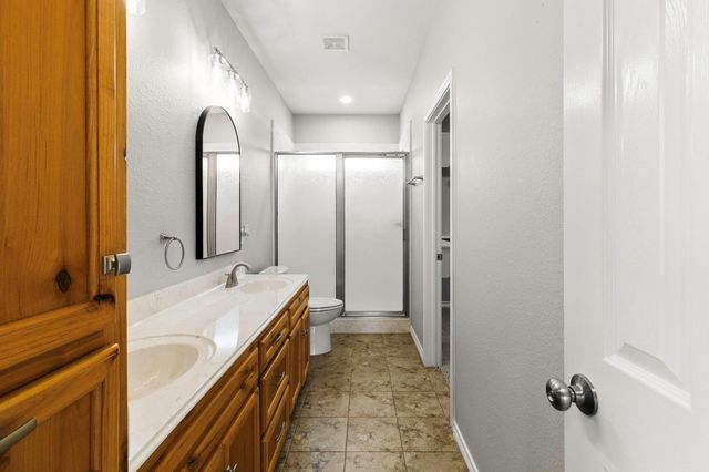 231 North Point Rd, Trinity, TX 75862