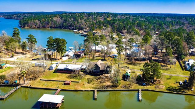 231 North Point Rd, Trinity, TX 75862