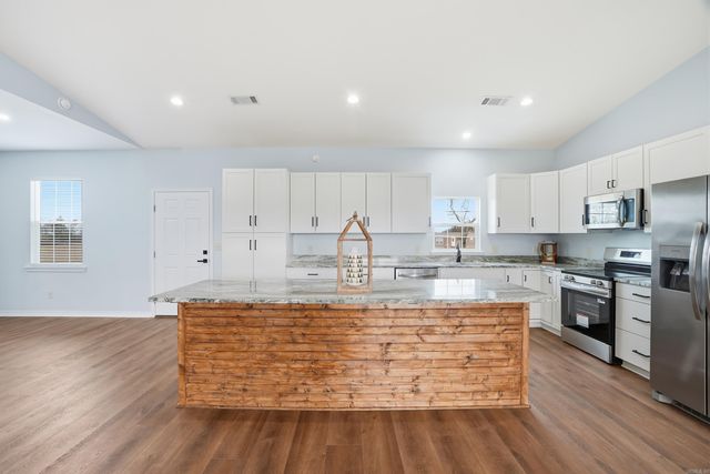 140 Waterfall Road W, Heber Springs, AR 72543