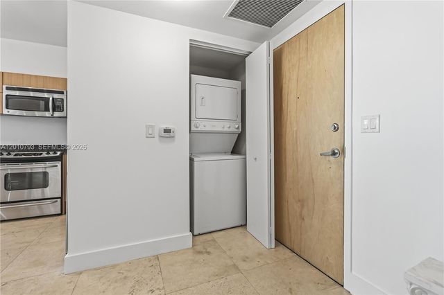 350 S Miami Ave 3307, Miami, FL 33130