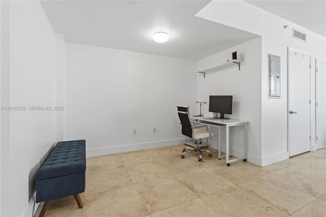 350 S Miami Ave 3307, Miami, FL 33130