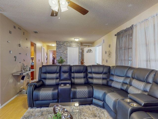 5763 55TH TERRACE N, Kenneth City, FL 33709