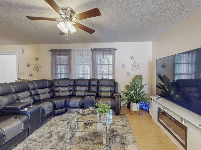 5763 55TH TERRACE N, Kenneth City, FL 33709