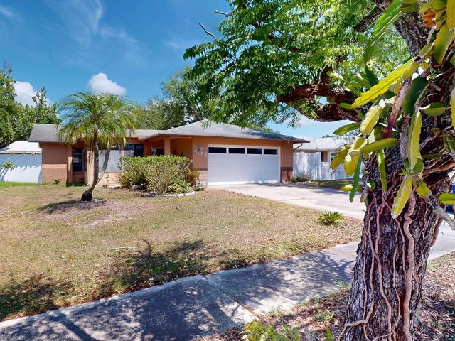 5763 55TH TERRACE N, Kenneth City, FL 33709