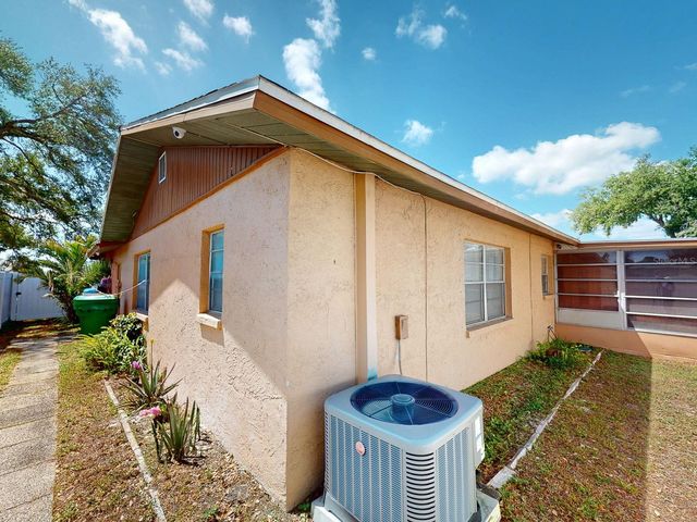 5763 55TH TERRACE N, Kenneth City, FL 33709