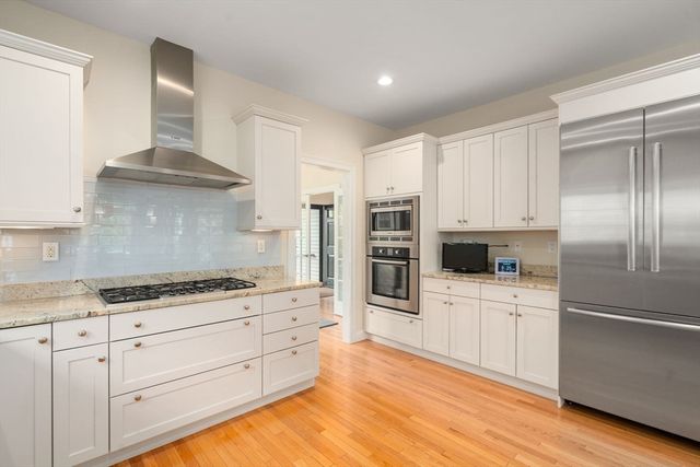 65 S Cottage Rd 119, Belmont, MA 02478