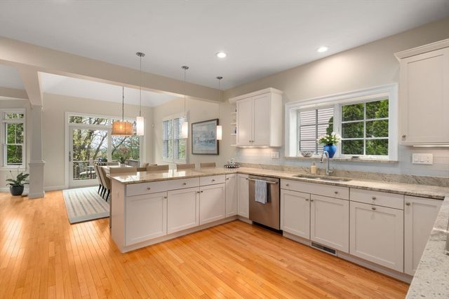65 S Cottage Rd 119, Belmont, MA 02478