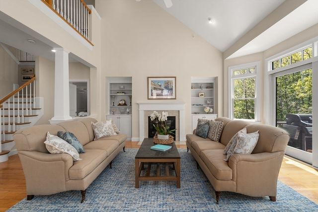 65 S Cottage Rd 119, Belmont, MA 02478